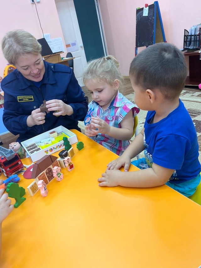 &amp;quot;На лесной опушке жили три зверушки...&amp;quot;.